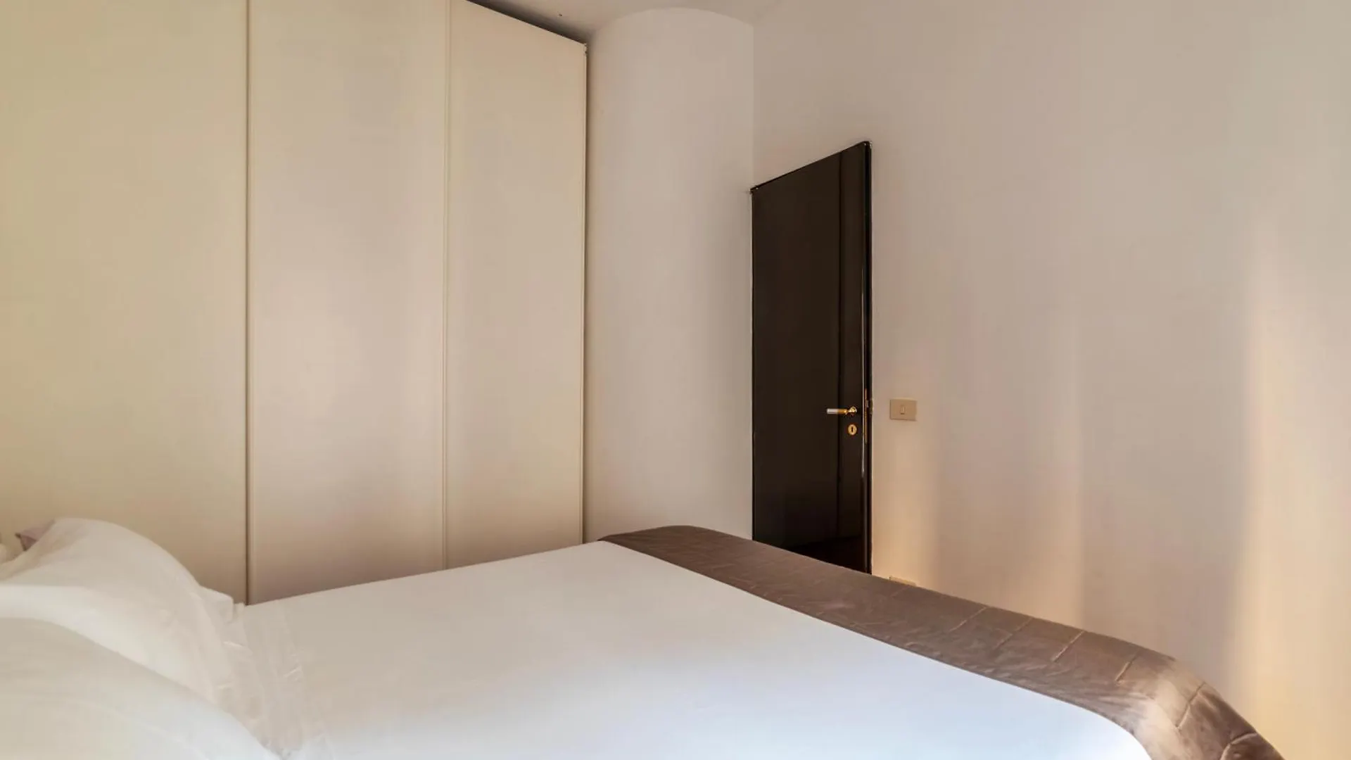 Via Del Pie Di Marmo Private Apartment Rome